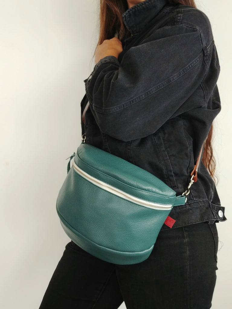 sac à bandoulière fanny pack vert en cuir