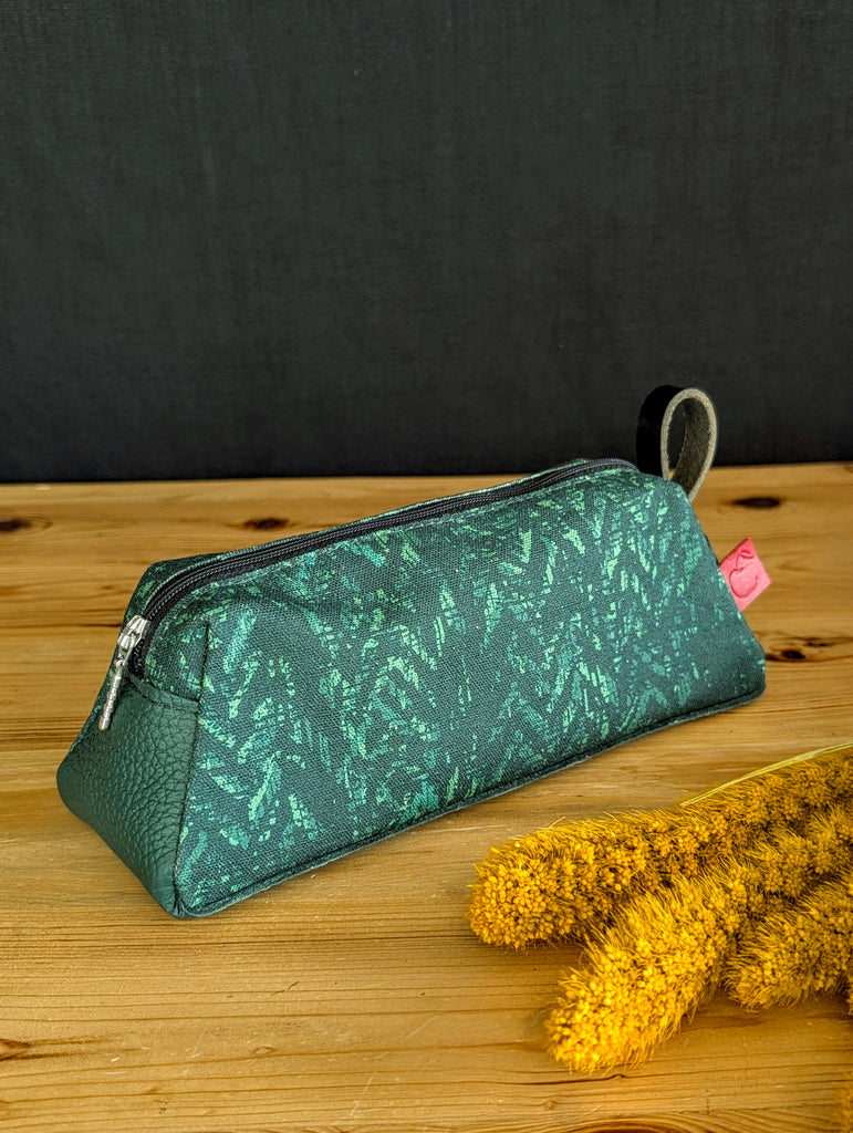 petite pochette à maquillage verte
