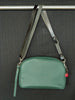Bandoulière amovible en cuir. sac en cuir vert