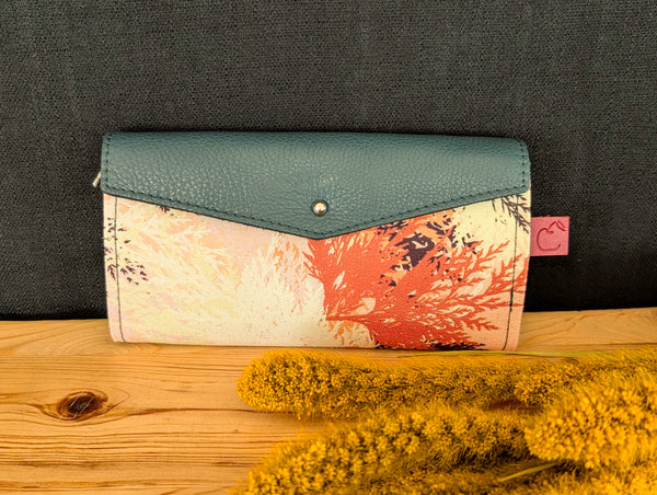 portefeuille long pour femme branche de cèdre et cuir sarcelle. fait au Québec